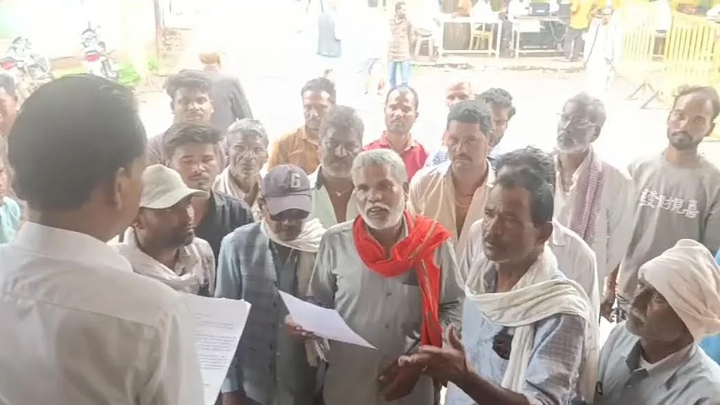 Villagers Allege Panchayat Irregularities, Demand Probe Into Four-Year Meeting Lapse In MP's Vidisha
