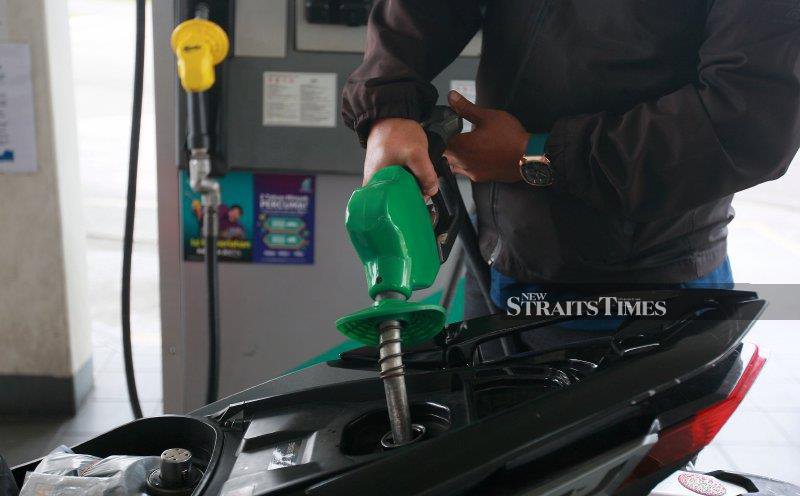 RON97, unsubsidised RON95 and diesel up 5 sen for Aug 27