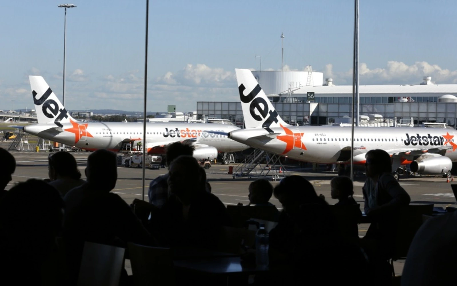 ‘Near collision’ at Sydney Airport triggers investigation