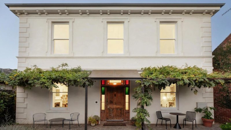 Historic inner Melbourne home passes in, then sells for $3.315 million