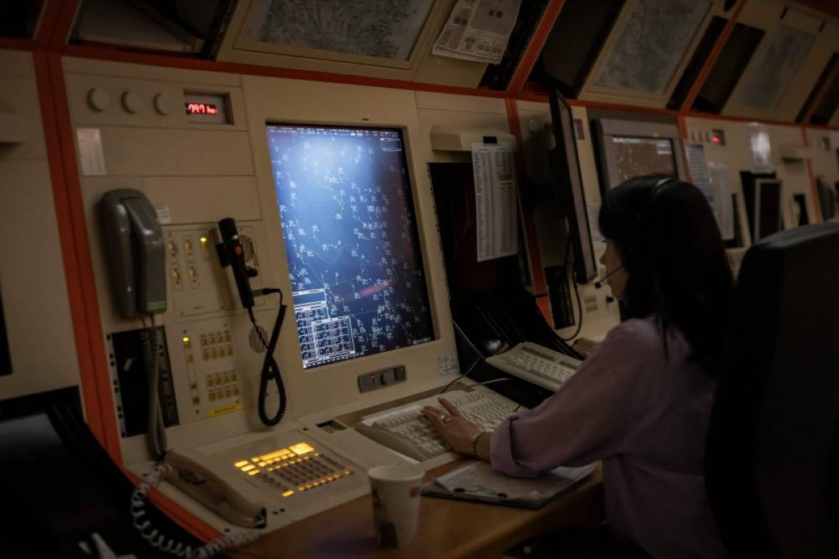 Tourism boom pushes limits of Athens air traffic control