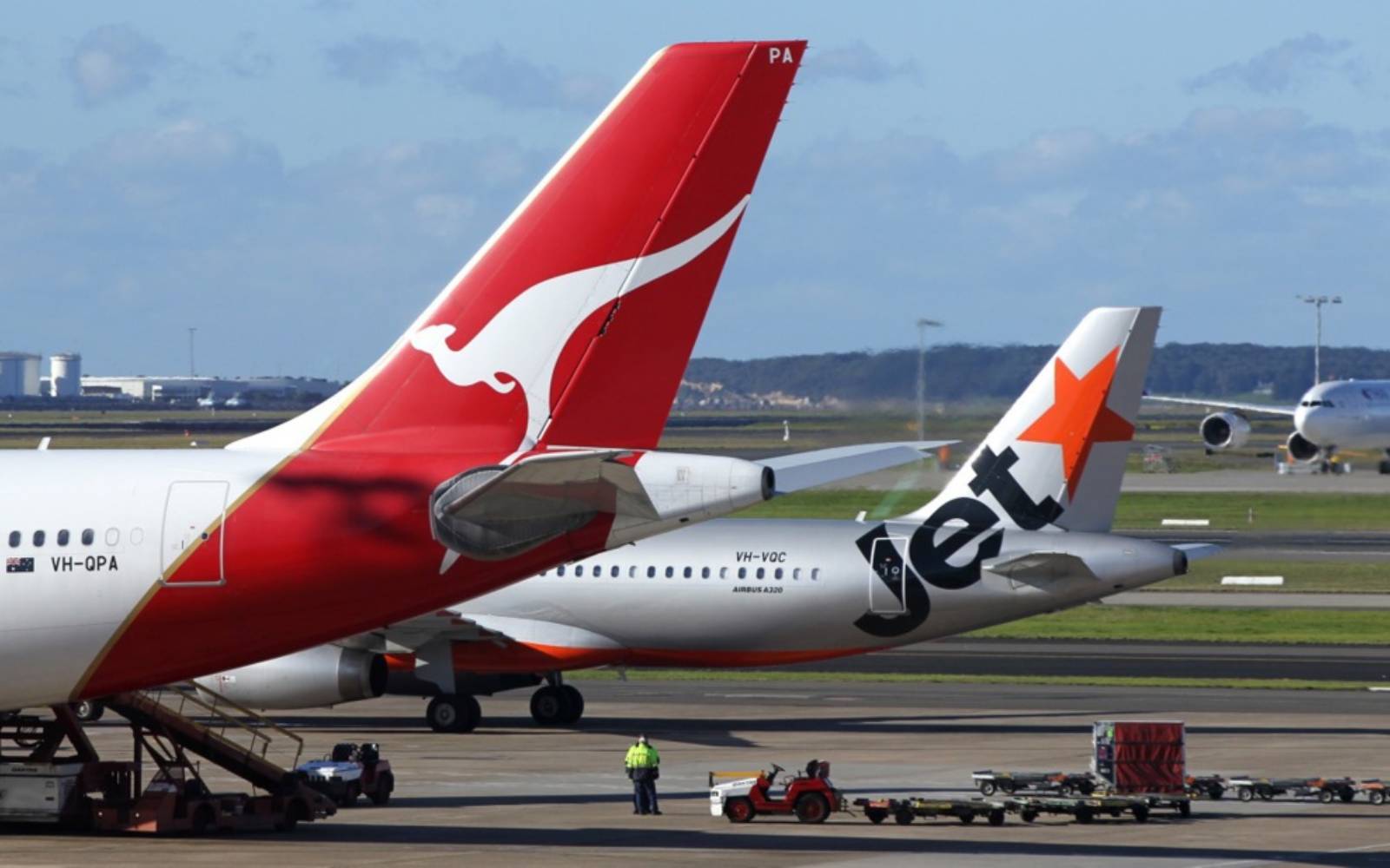 Australia probes near-miss collision of 2 planes on tarmac at Sydney airport