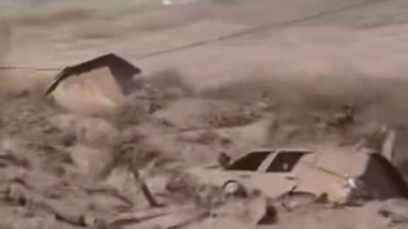 Red Cross video shows flood in full power