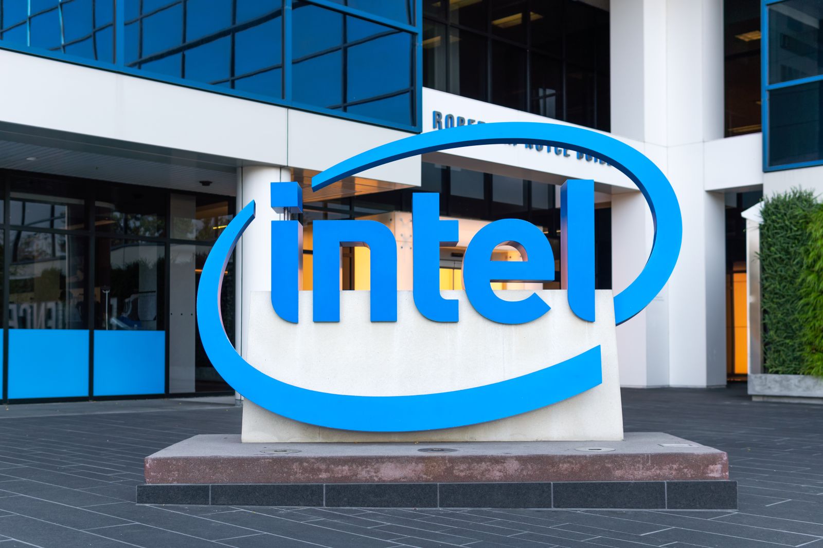 A $20 Billion Reason to Buy Intel Stock as Its Biggest Comeback Gets Real