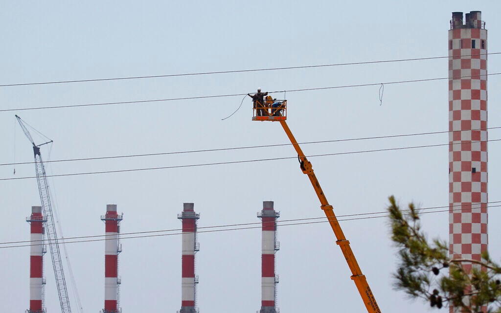 Cyprus minister hails moves to connect island, Israel to European electricity grid