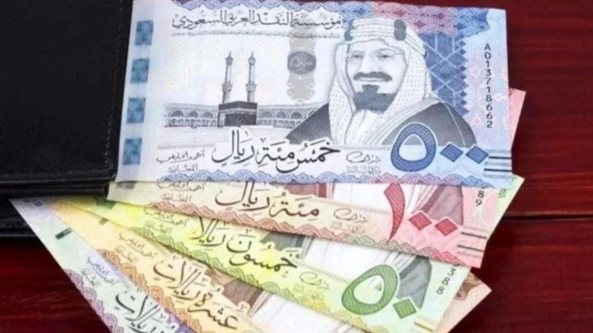 Saudi riyal holds steady against US dollar, mixed against other currencies