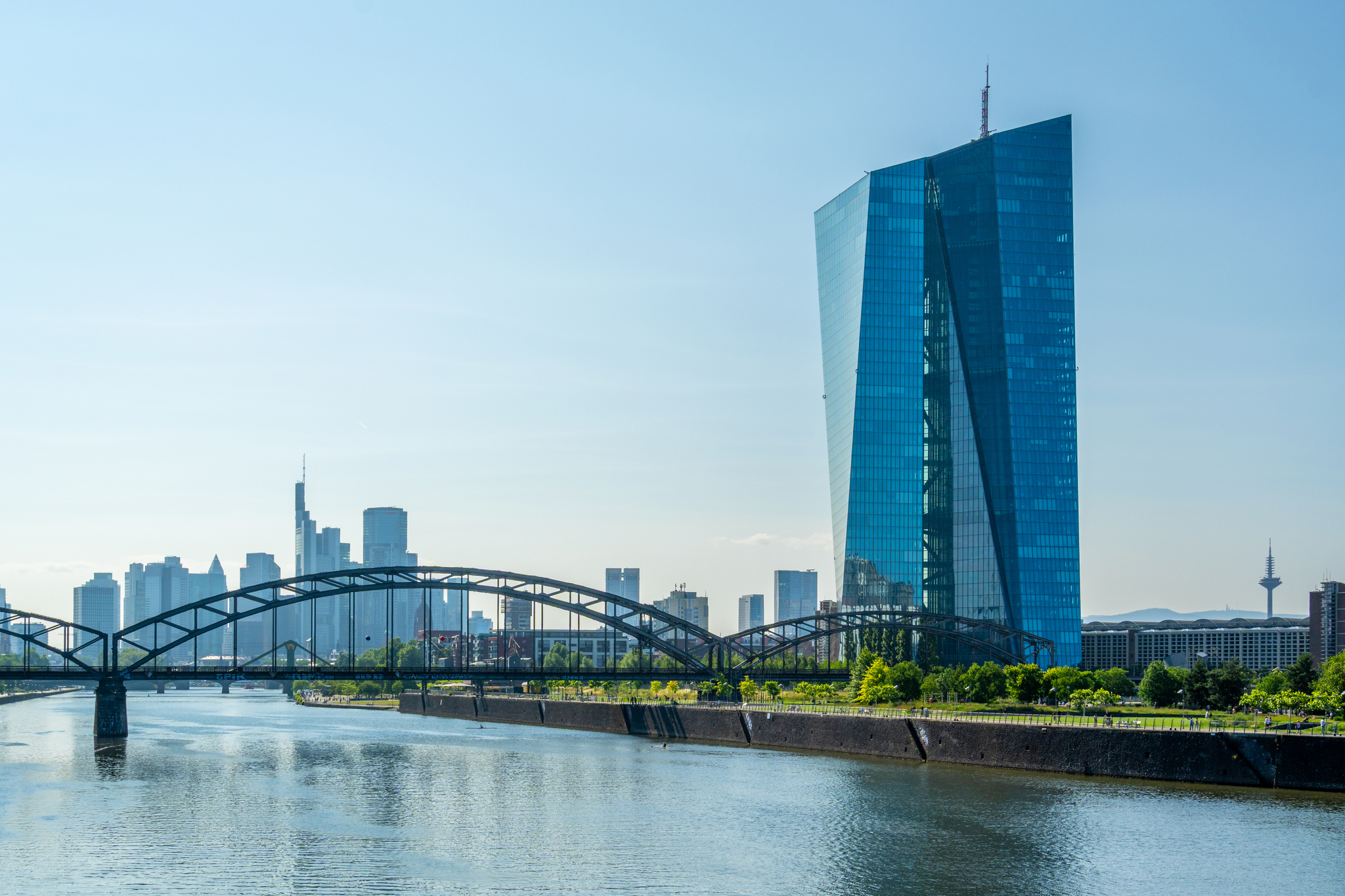 The ECB launches 'Project Pontes' with a single fee
