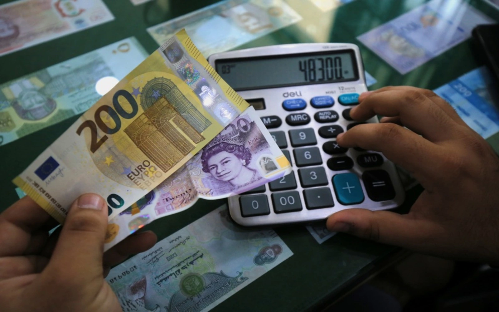 Currency markets steady before Jackson Hole symposium
