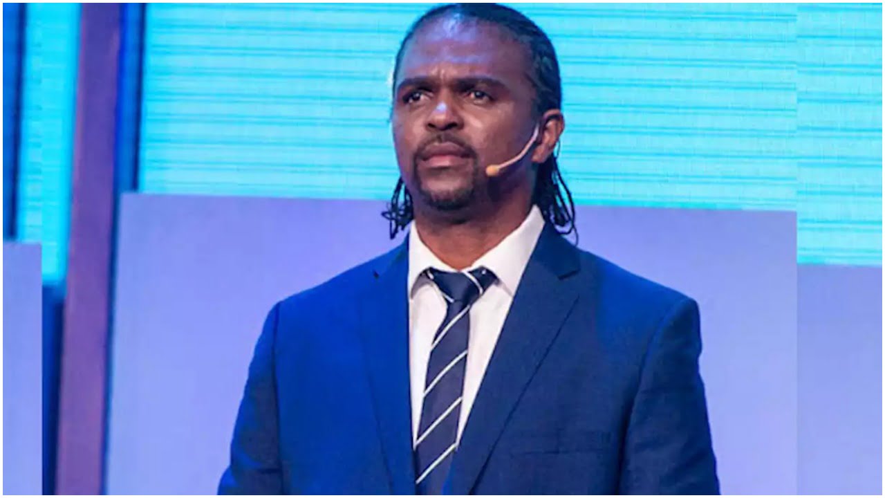 NPFL: Kanu rallies Enyimba players ahead of new season