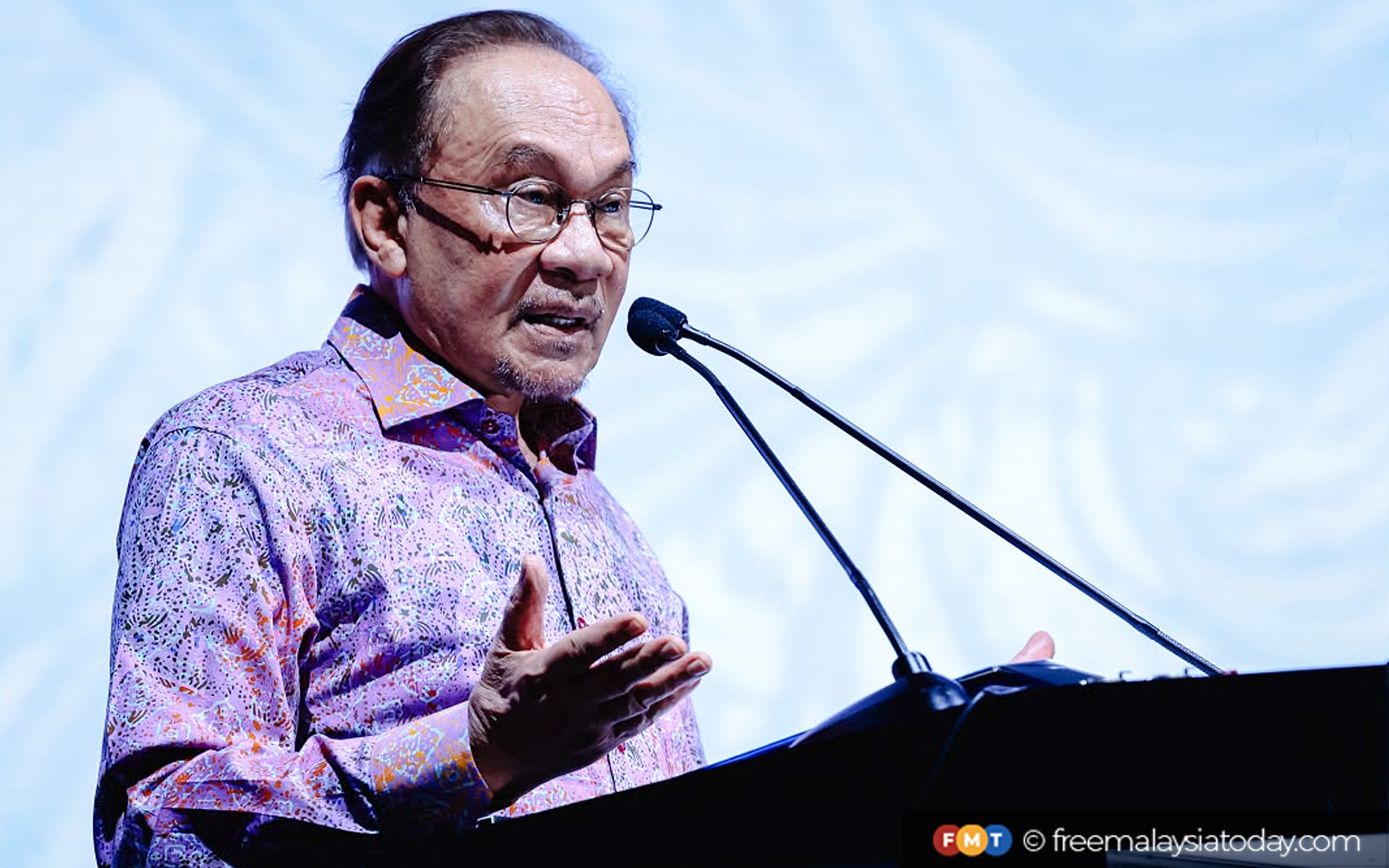 Was there any such offer, Anwar asks on Azmin rejoining PKR