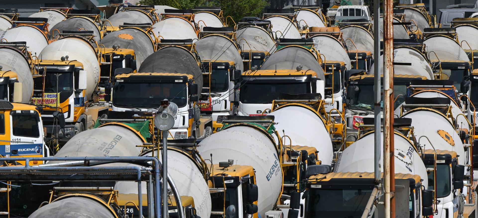 Korea to maintain naphtha export restrictions through January