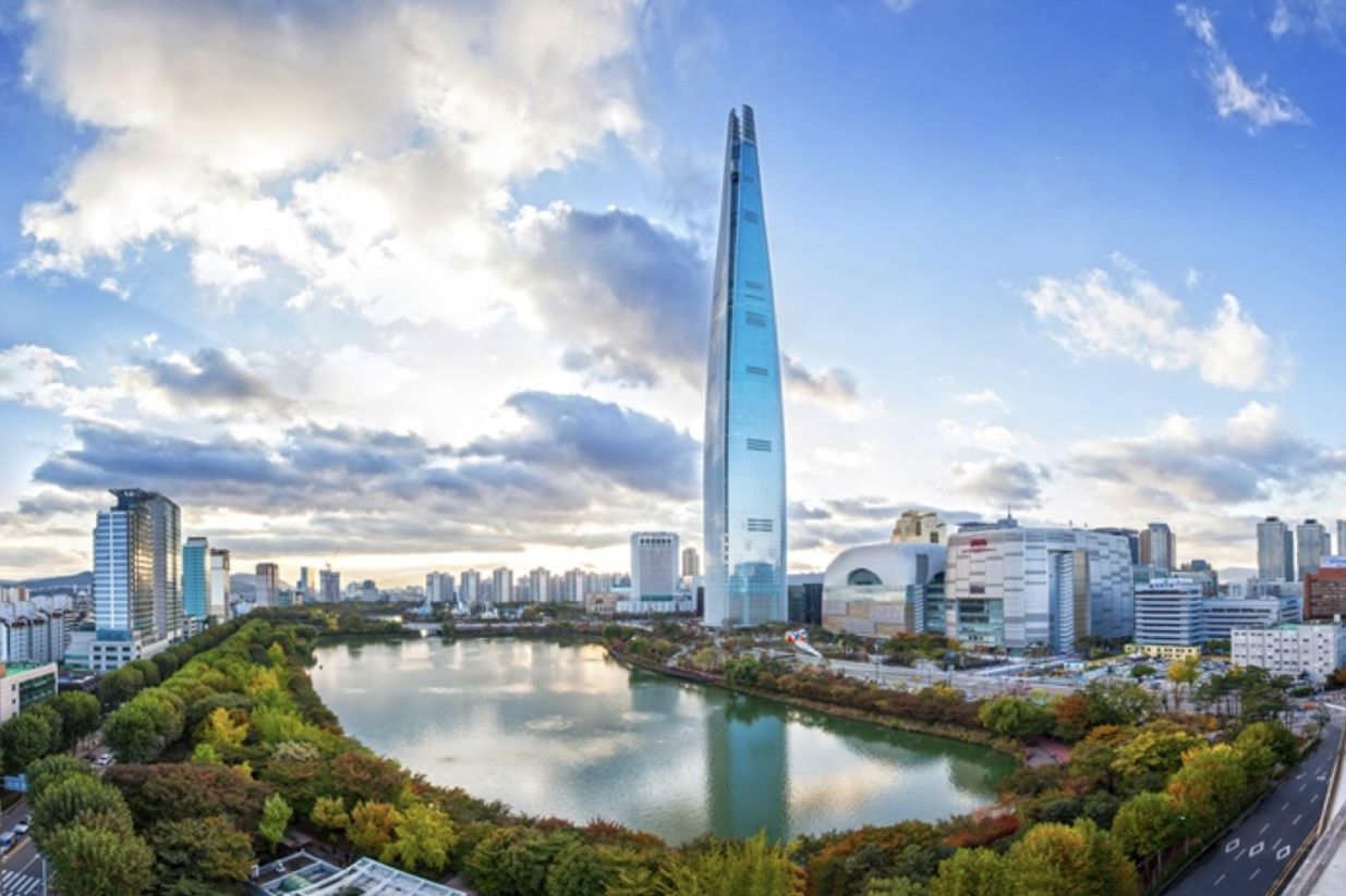 Seoul expands Jamsil Tourist Zone into trendy alleyways