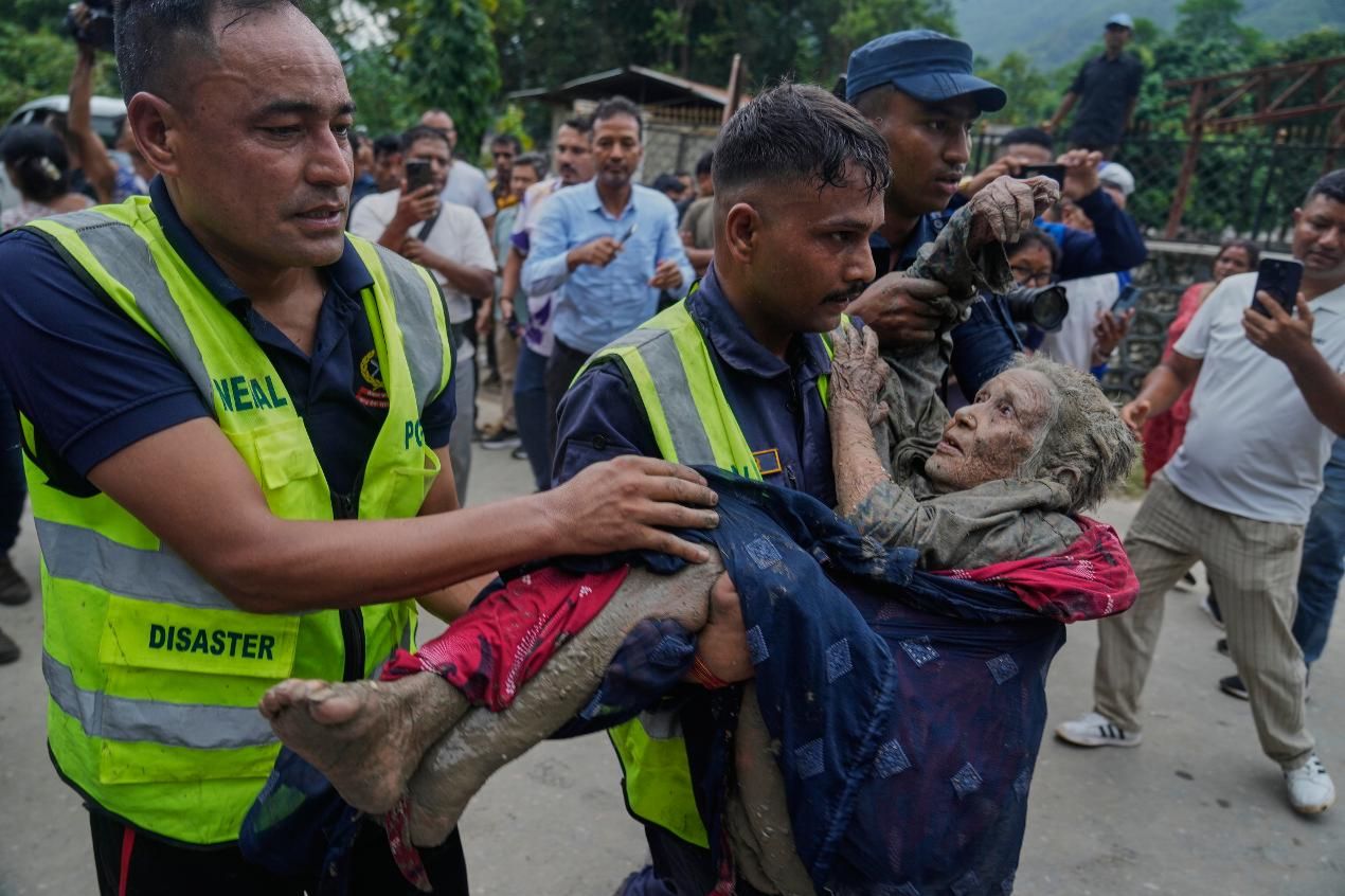 Nearly 1,500 missing in Nepal, China after devastating Himalaya flood