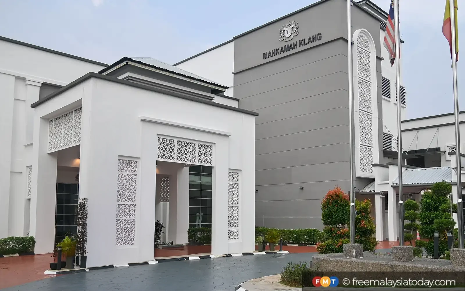 6 didakwa merusuh guna senjata di Klang