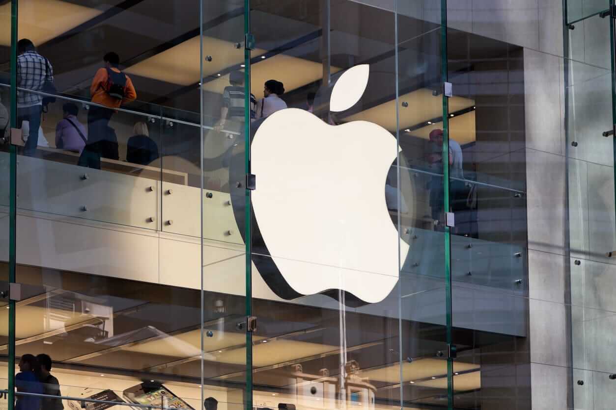 AAPL Stock Alert: What to Know as Apple Unveils New Mac Models With AI Upgrades