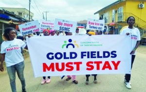 Tarkwa Residents Demonstrate For Goldfields’ Lease Renewal