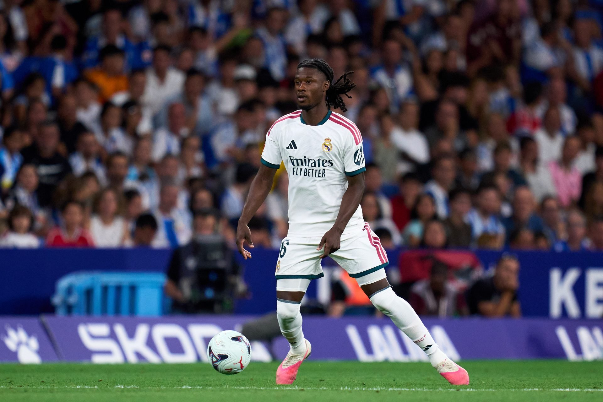 Real Madrid midfielder wants to stay despite transfer speculation; no negotiations ongoing