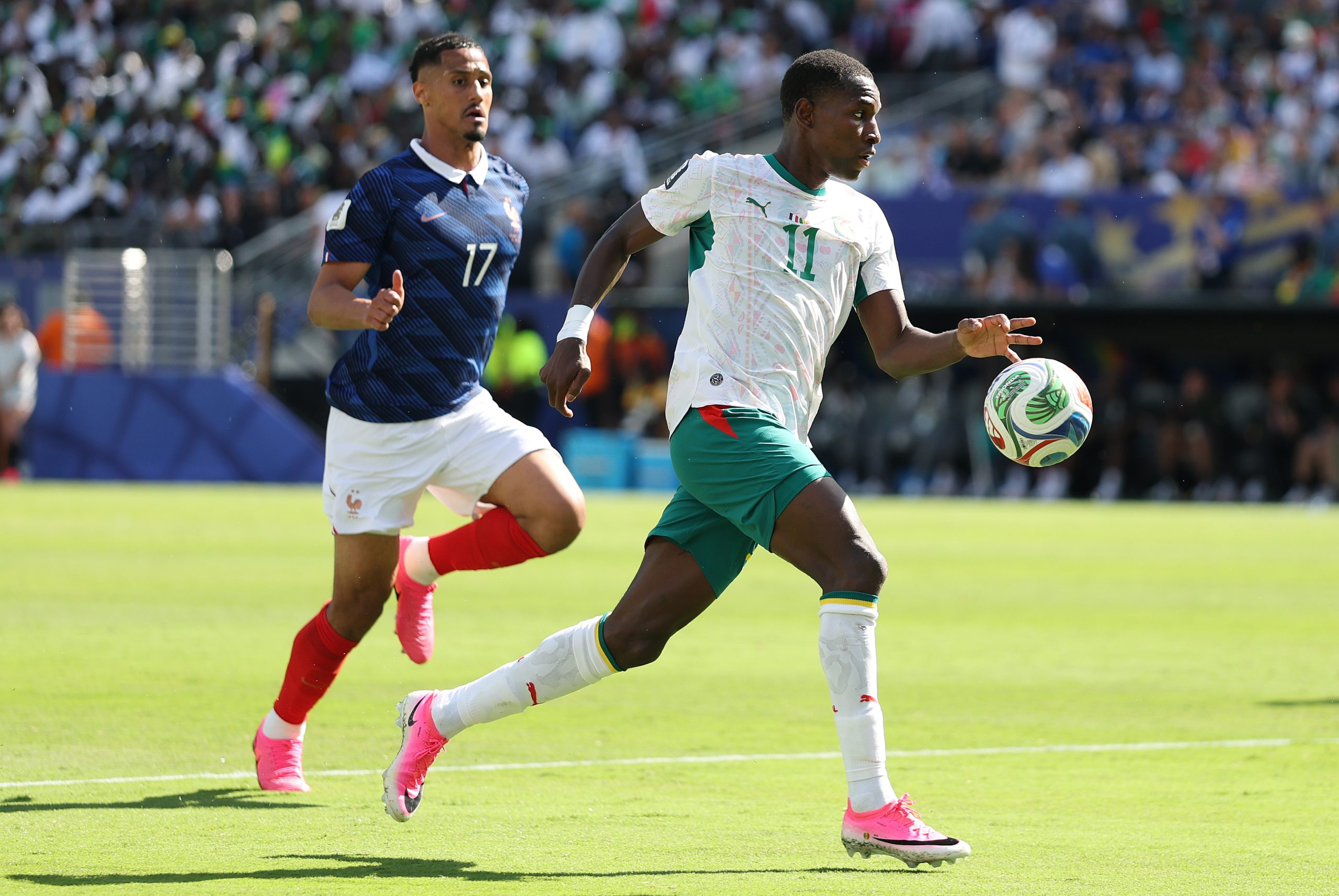 BBC: Chelsea striker on his way to take medical before personal terms are agreed