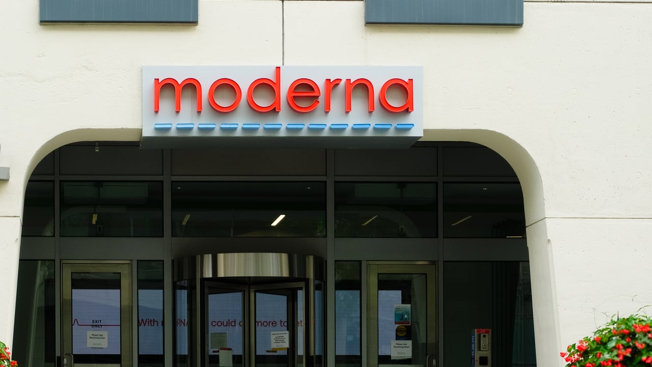 Moderna raises $2 billion in convertible notes for cancer vaccine