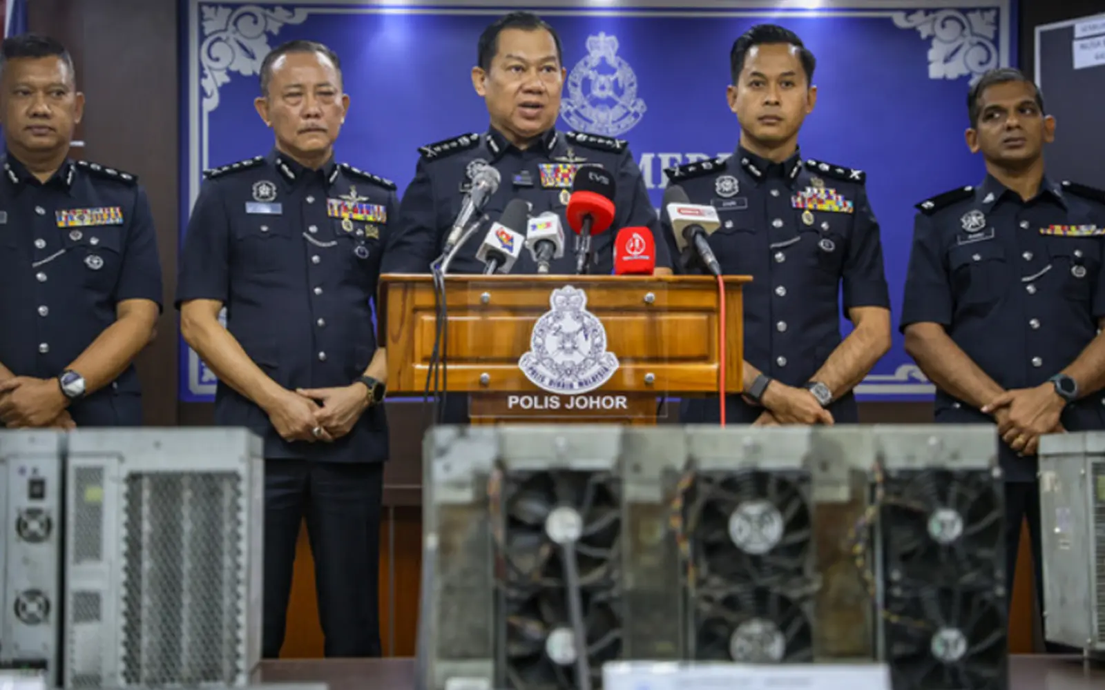 209 foreign hostesses nabbed in raids on Johor entertainment joints