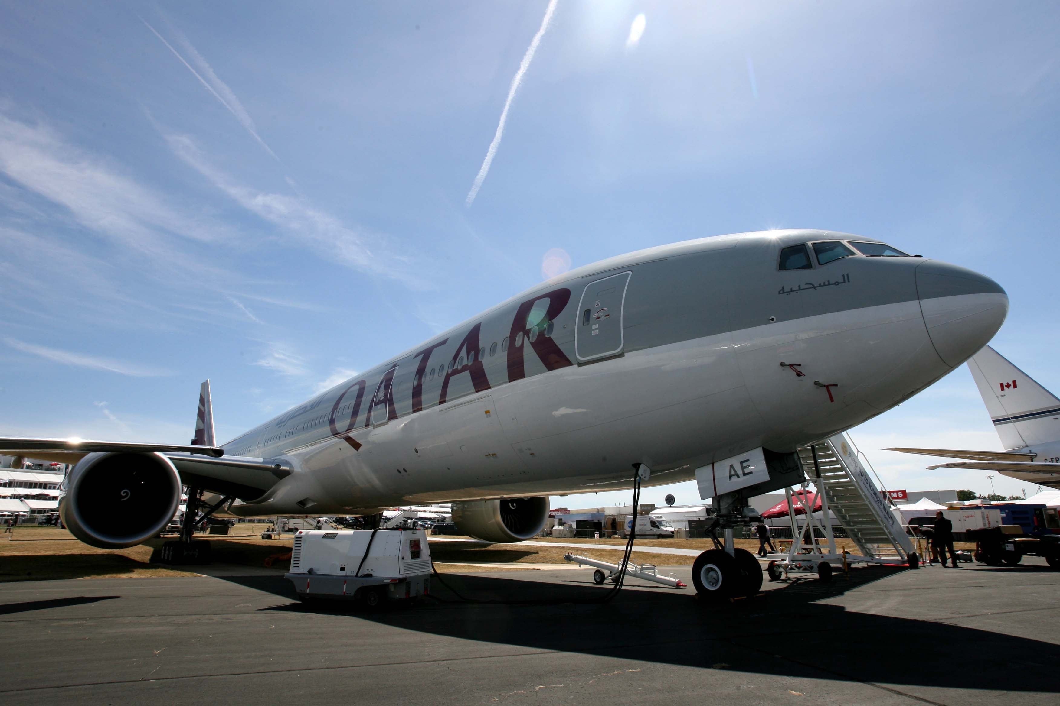 Qatar Airways aircraft in near-miss with Jetstar at Sydney Airport