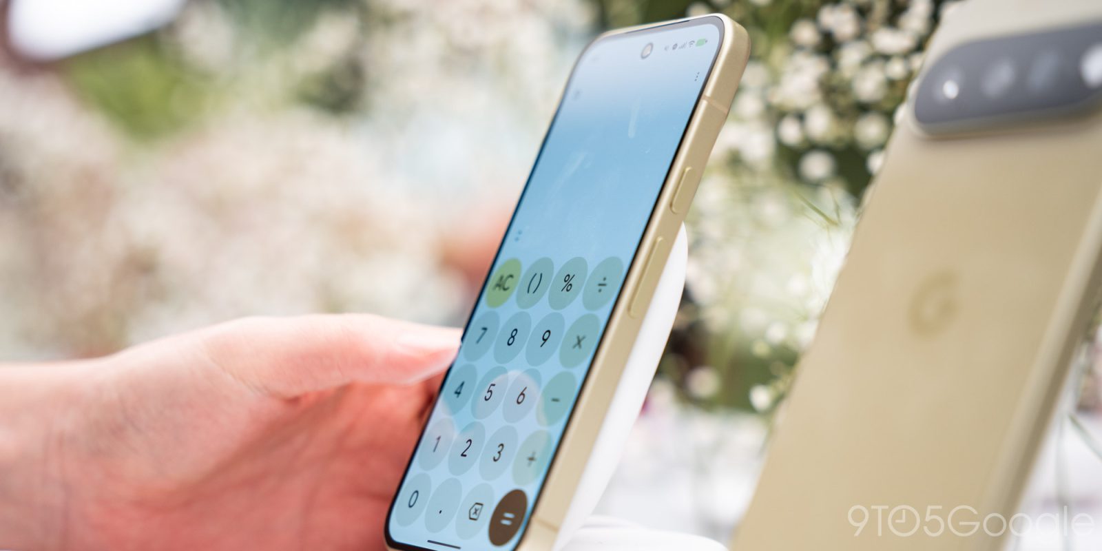 Google Calculator rounds out gradient icon redesigns