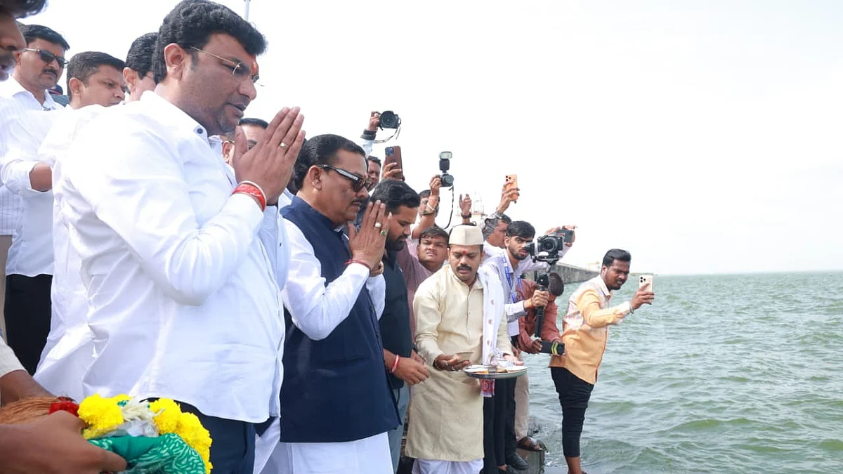 Jayakwadi Dam Full: Sanjay Shirsat Directs Water Resources Dept To Plan Water Use