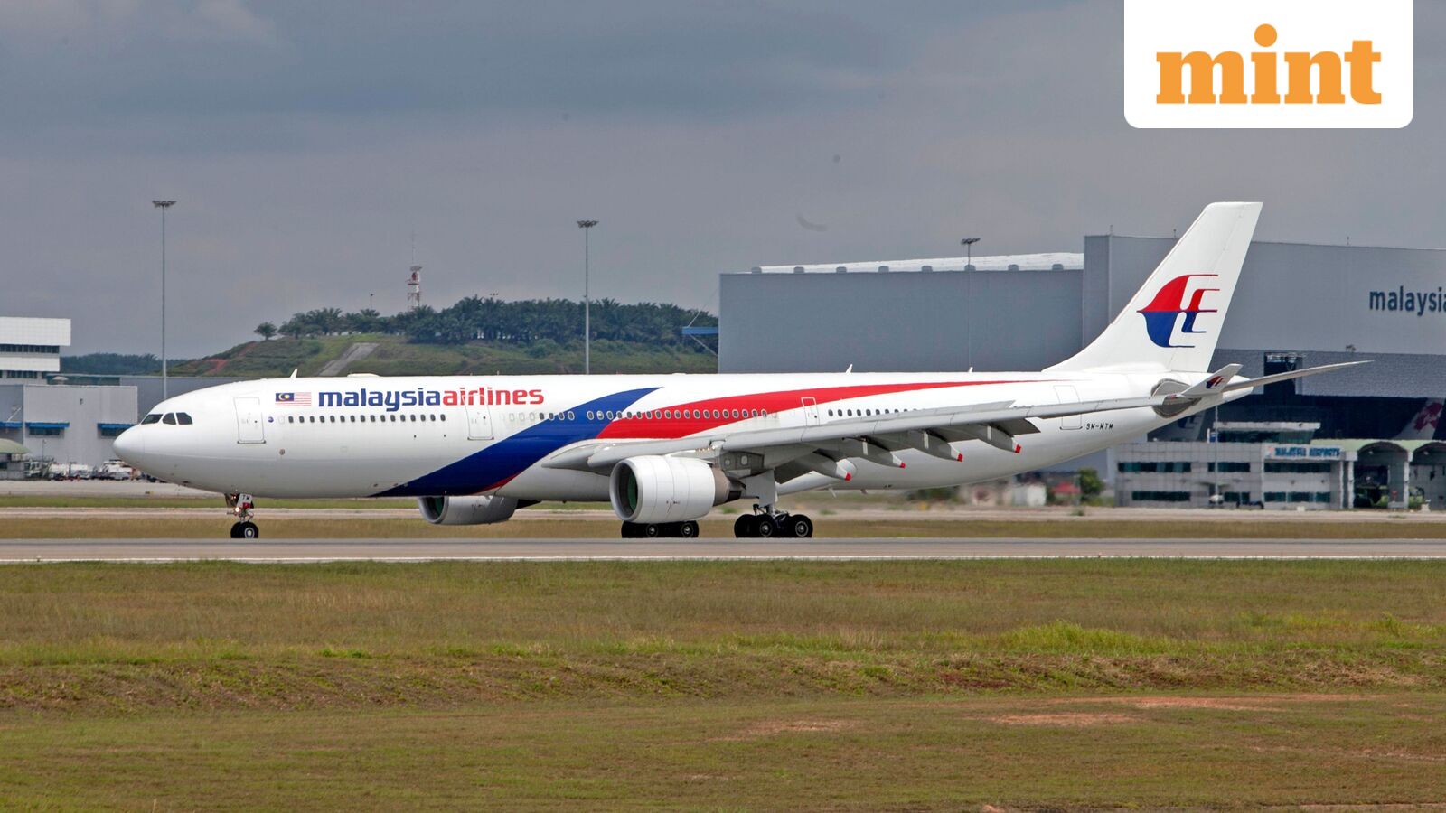 Malaysia Airlines pilot ‘distracted by laser beam,’ left disoriented before landing at Kolkata airport