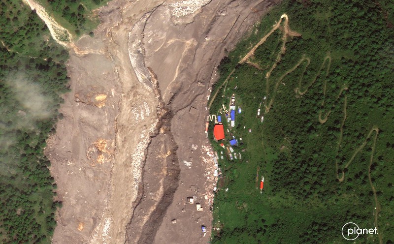 Nepal, China warn of fresh flood risks with lakes threatening to burst