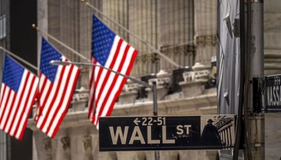 US stock indexes open higher