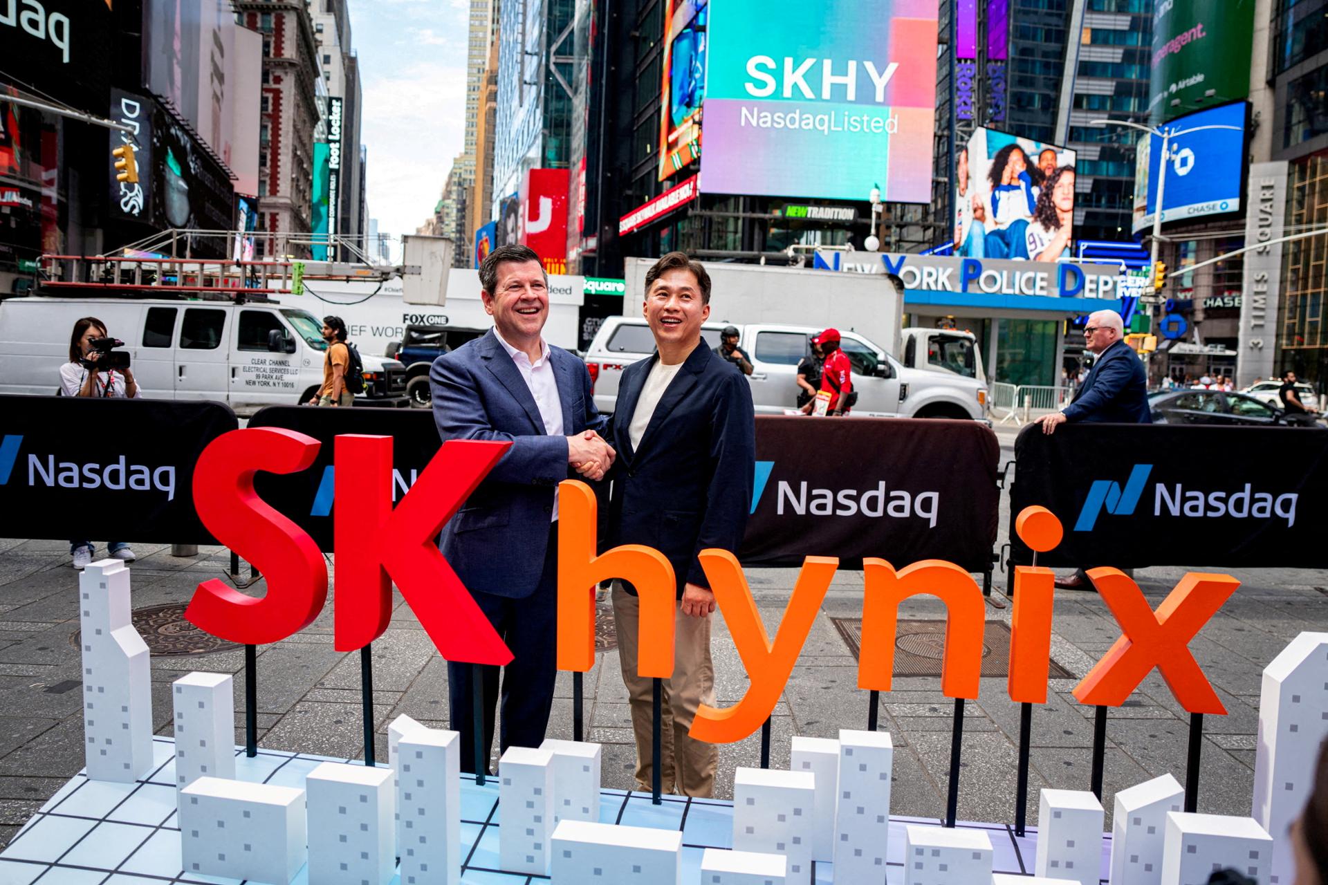 SK Hynix to start US AI chip output in 2029, sees memory shortage through 2030
