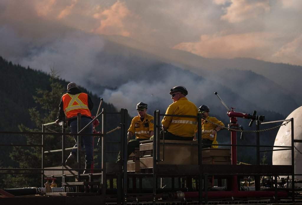 Highway 1 through Fraser Canyon open after wildfire closed it for 7 weeks