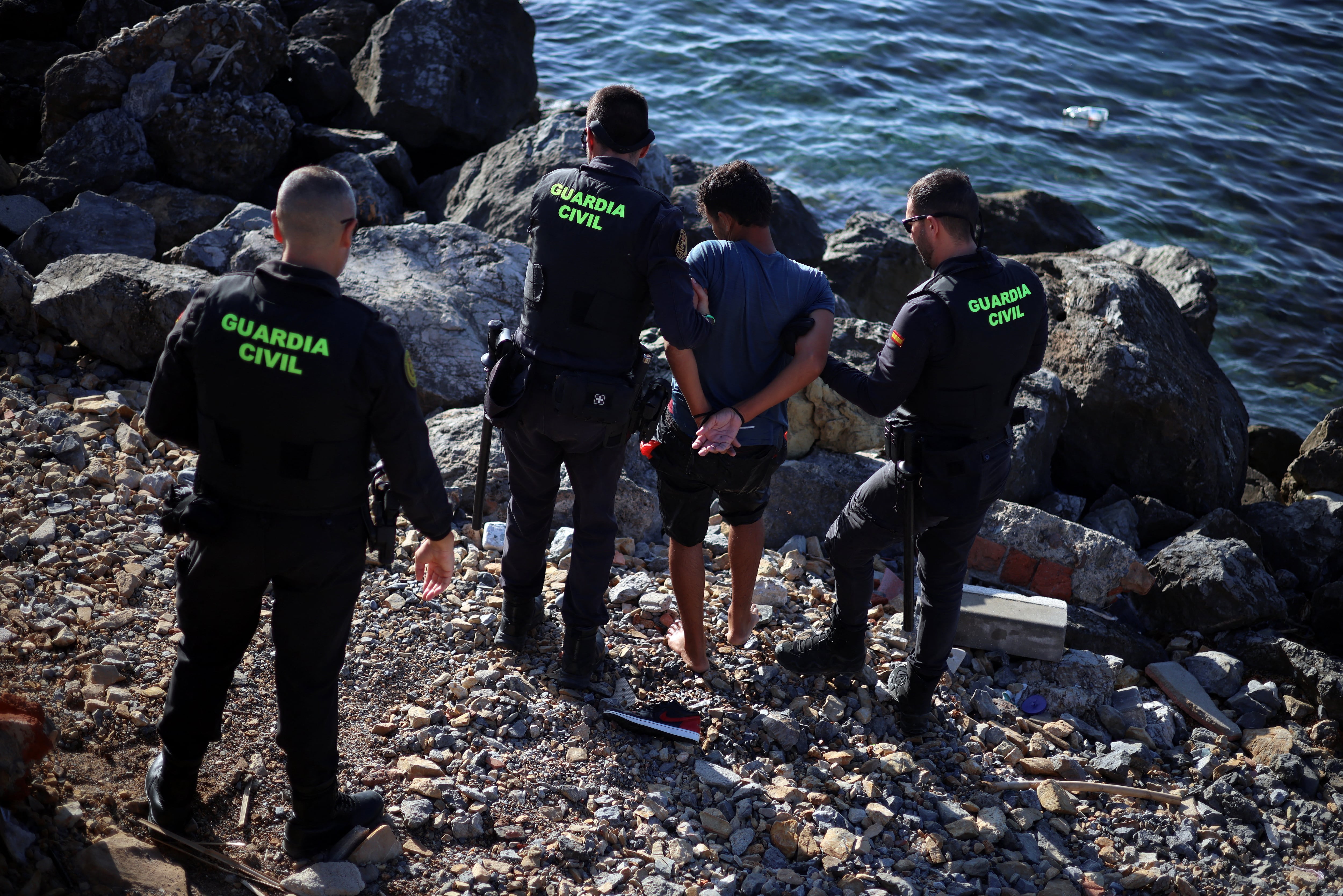 Breaking news on the entry of immigrants to Ceuta, live | The government's latest report raises the number of migrant deaths to 72