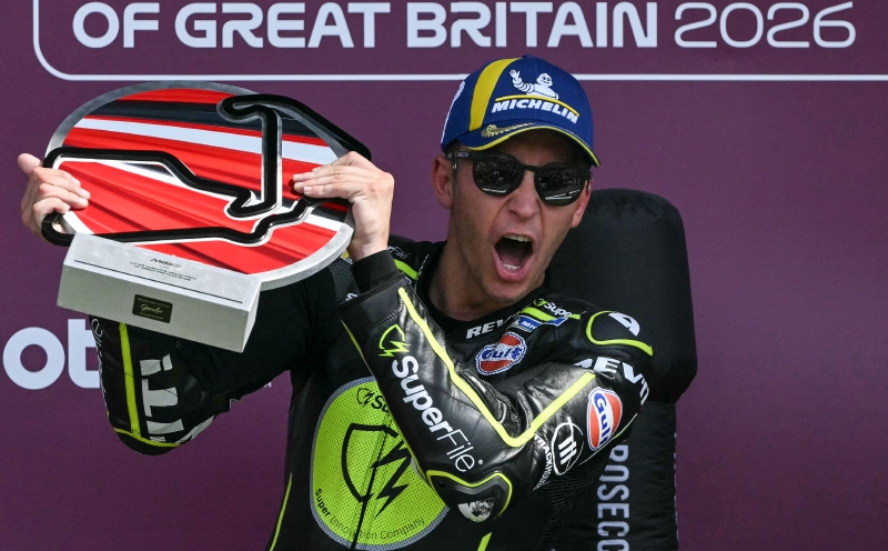 Fernandez leads from start to finish to win British MotoGP