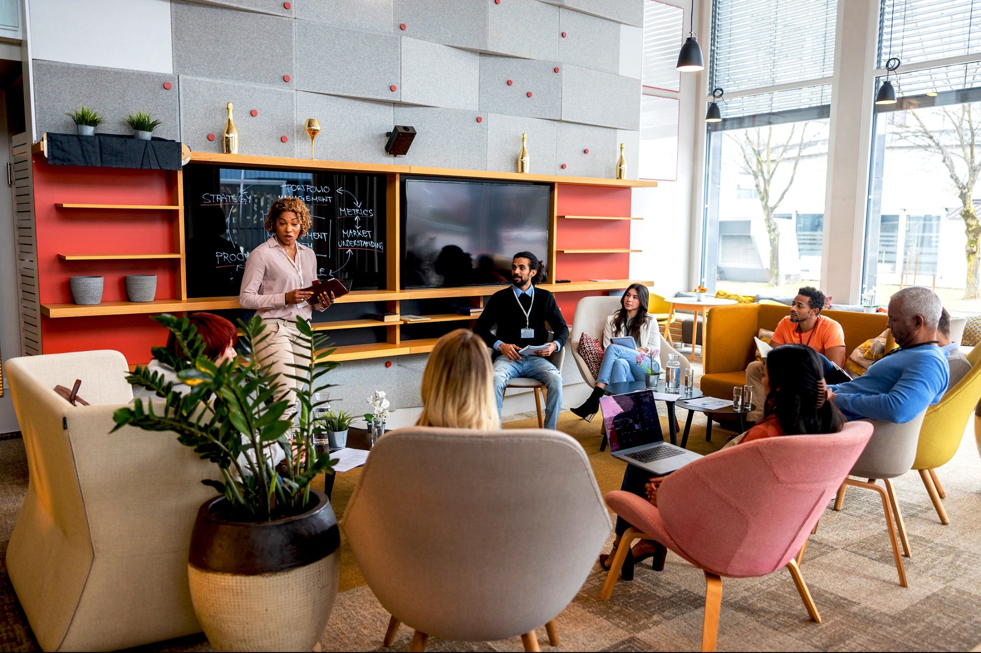4 Ways to Turn Your Employee Training into a Market Advantage