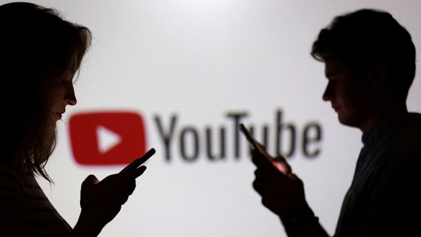US FTC probes YouTube over social media policies, Bloomberg News reports