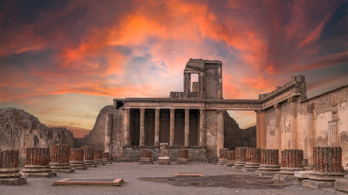 Ashes From Pompeii Reveal What The Doomed City Smelled Like 2,000 Years Ago