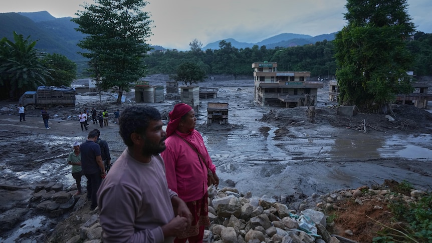 Survivors fear all is lost after Nepal-Tibet floods