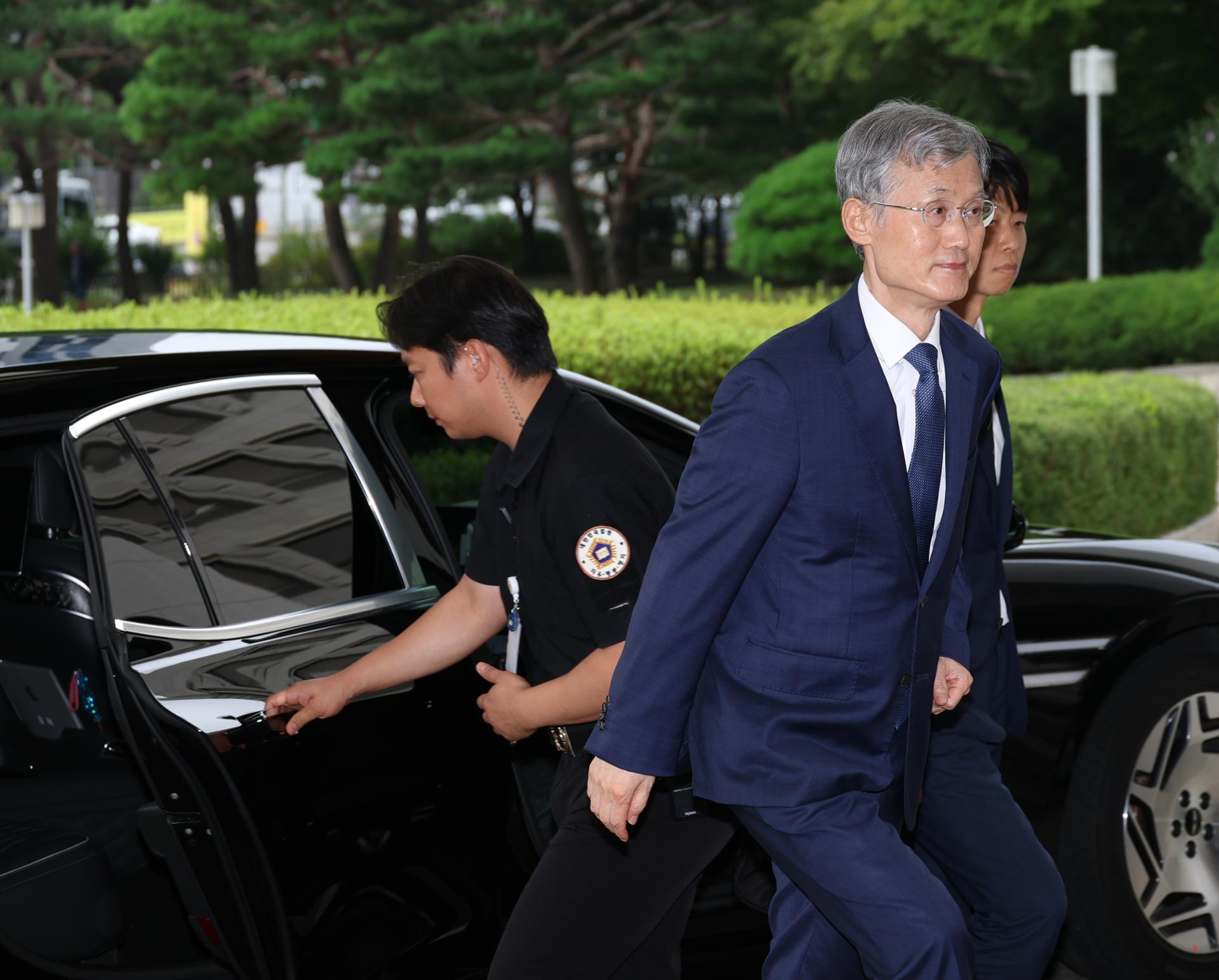 Cheong Wa Dae, top court clash over justice nomination