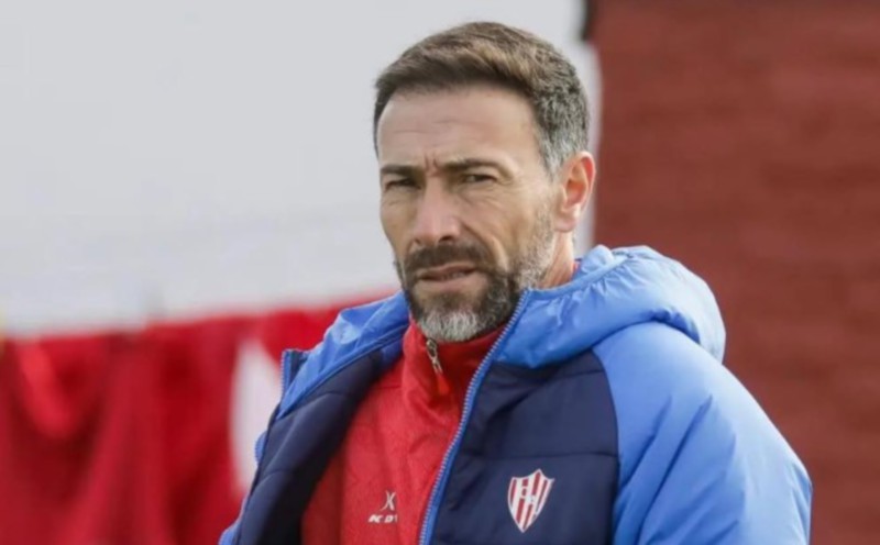 Messi's Inter Miami appoint new coach Gonzalez