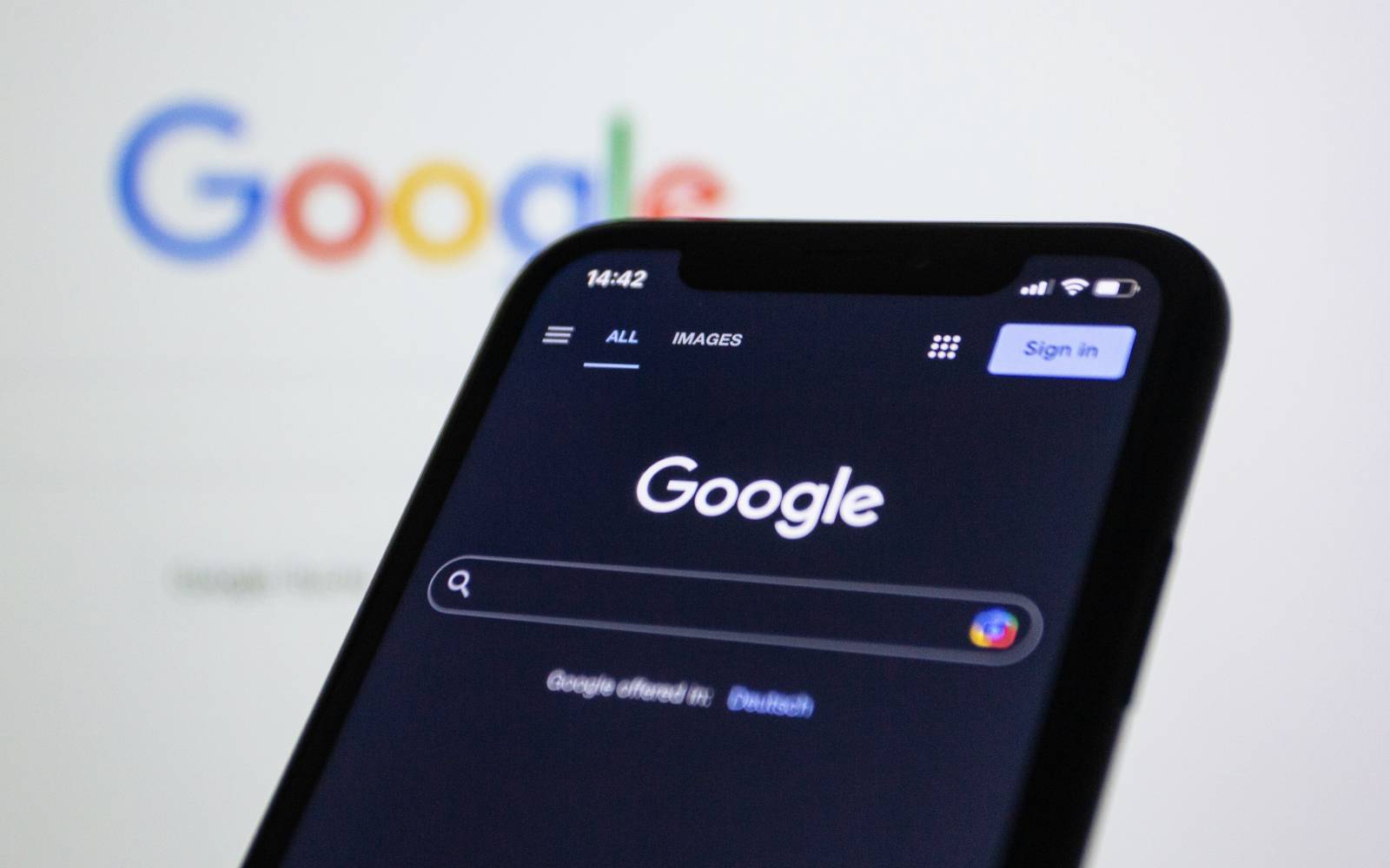 Google changes spam policy in EU to avert antitrust fine