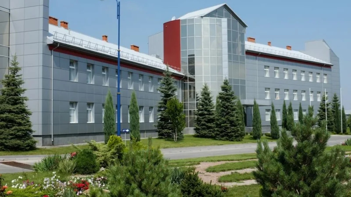 Russian attack completely destroys Khortytsia plant in Zaporizhia