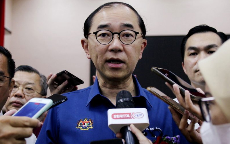 Pasang bendera terbalik, kakitangan MCA Perak letak jawatan