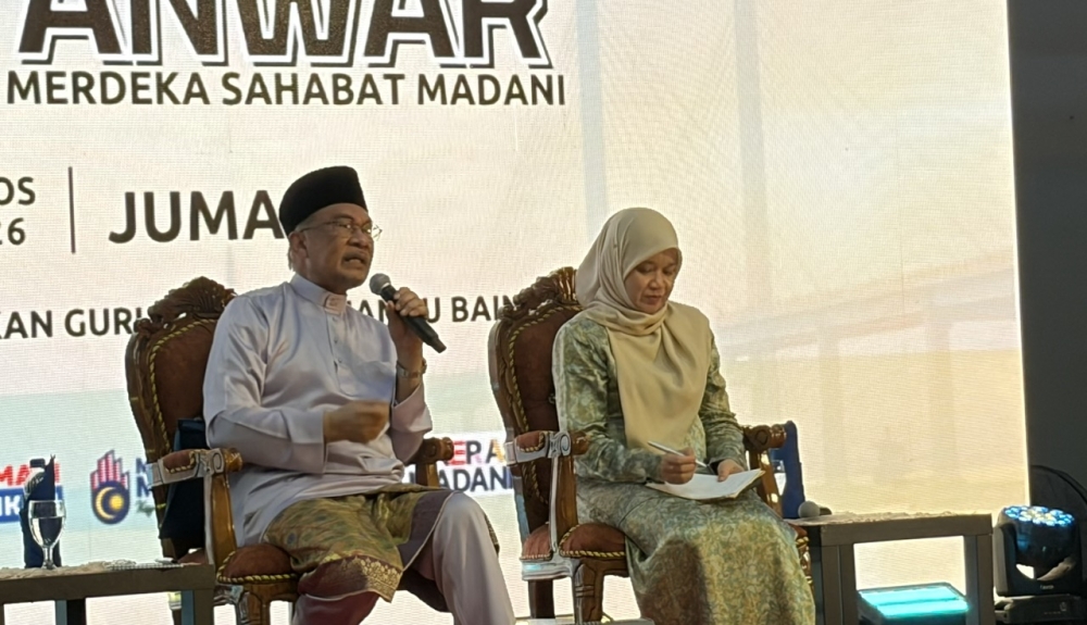 ‘Why restrain them?’ Anwar says students must be free to speak, think critically