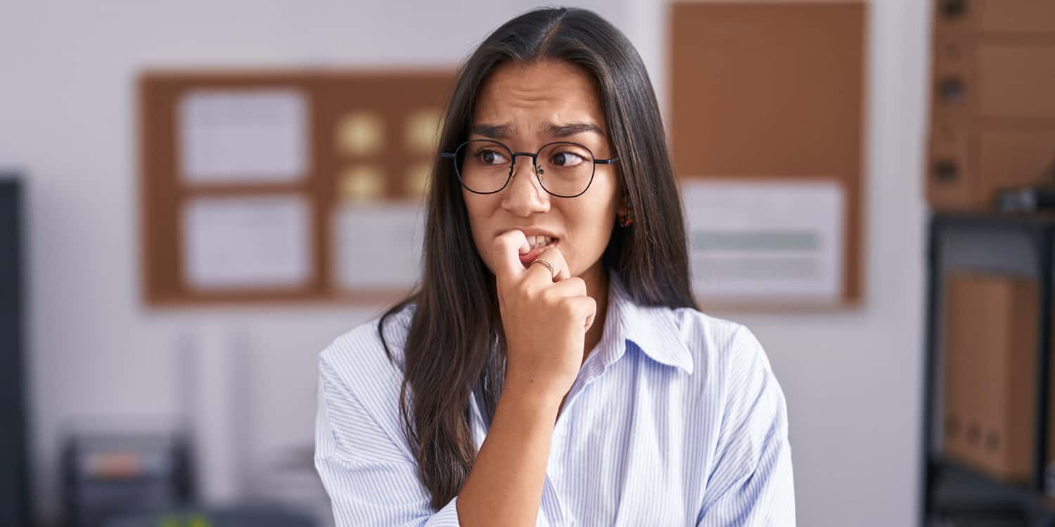 Left-handed university students show higher neuroticism compared to their right-handed peers