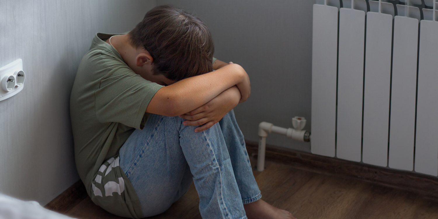 Remembering a chaotic childhood is linked to psychopathic traits, especially in men