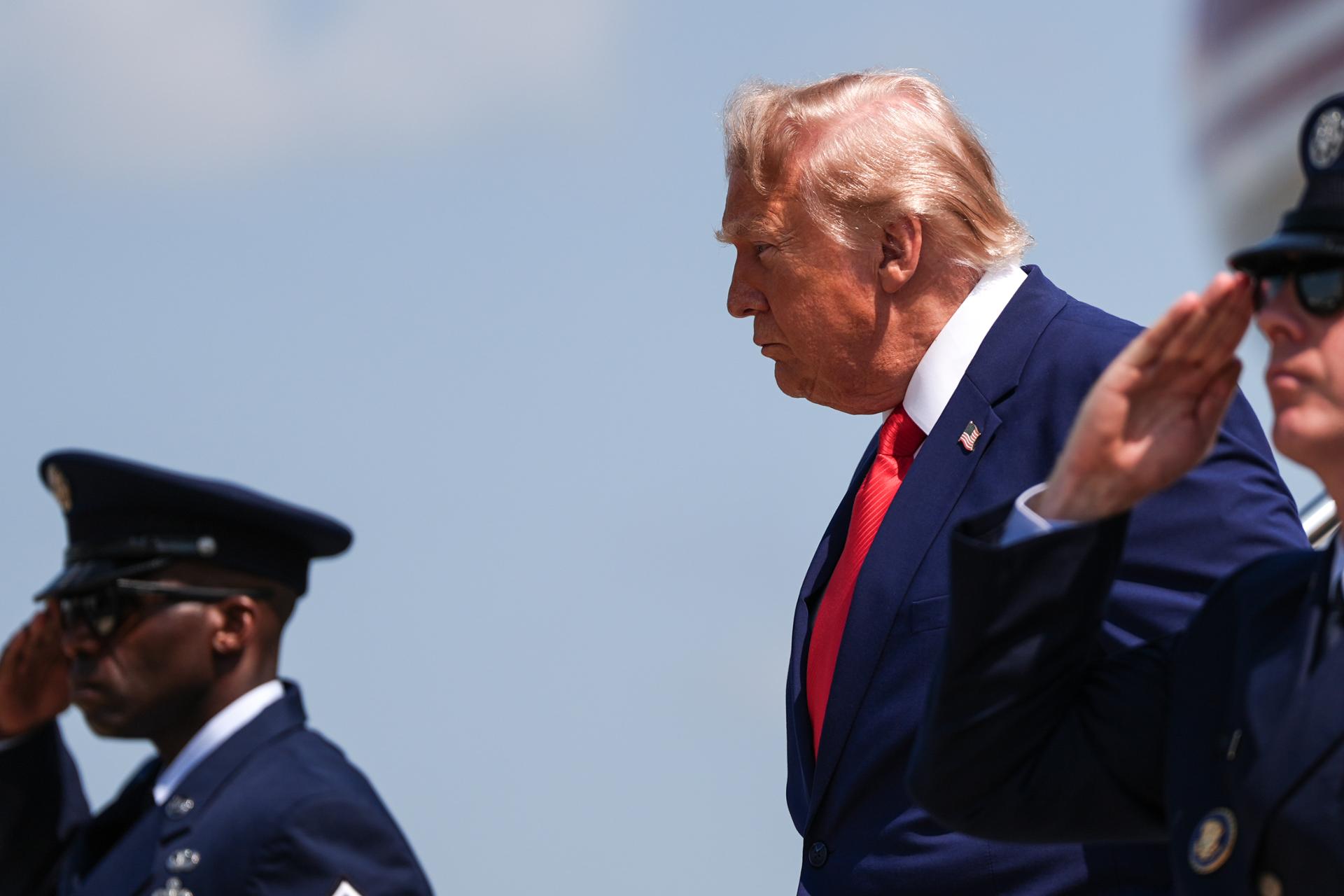 Trump says no hurry to end Iran war after once predicting quick finish