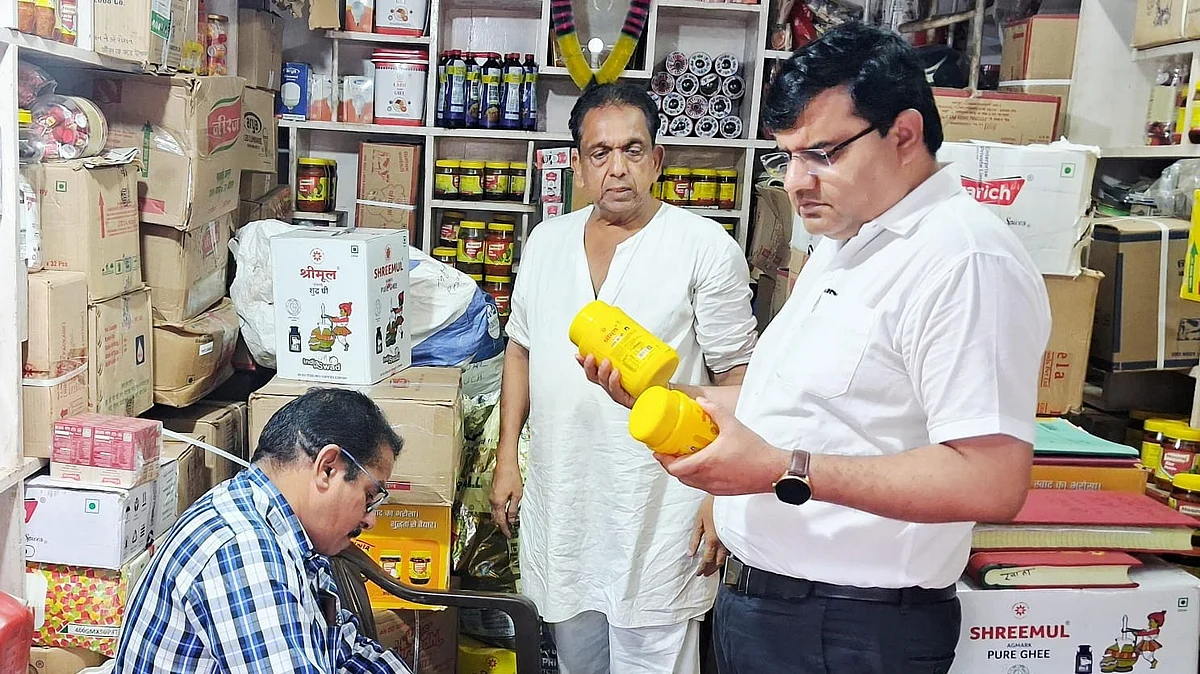 Food Safety Team Seizes ₹2.32 Lakh Ghee Stock In MP’s Neemuch