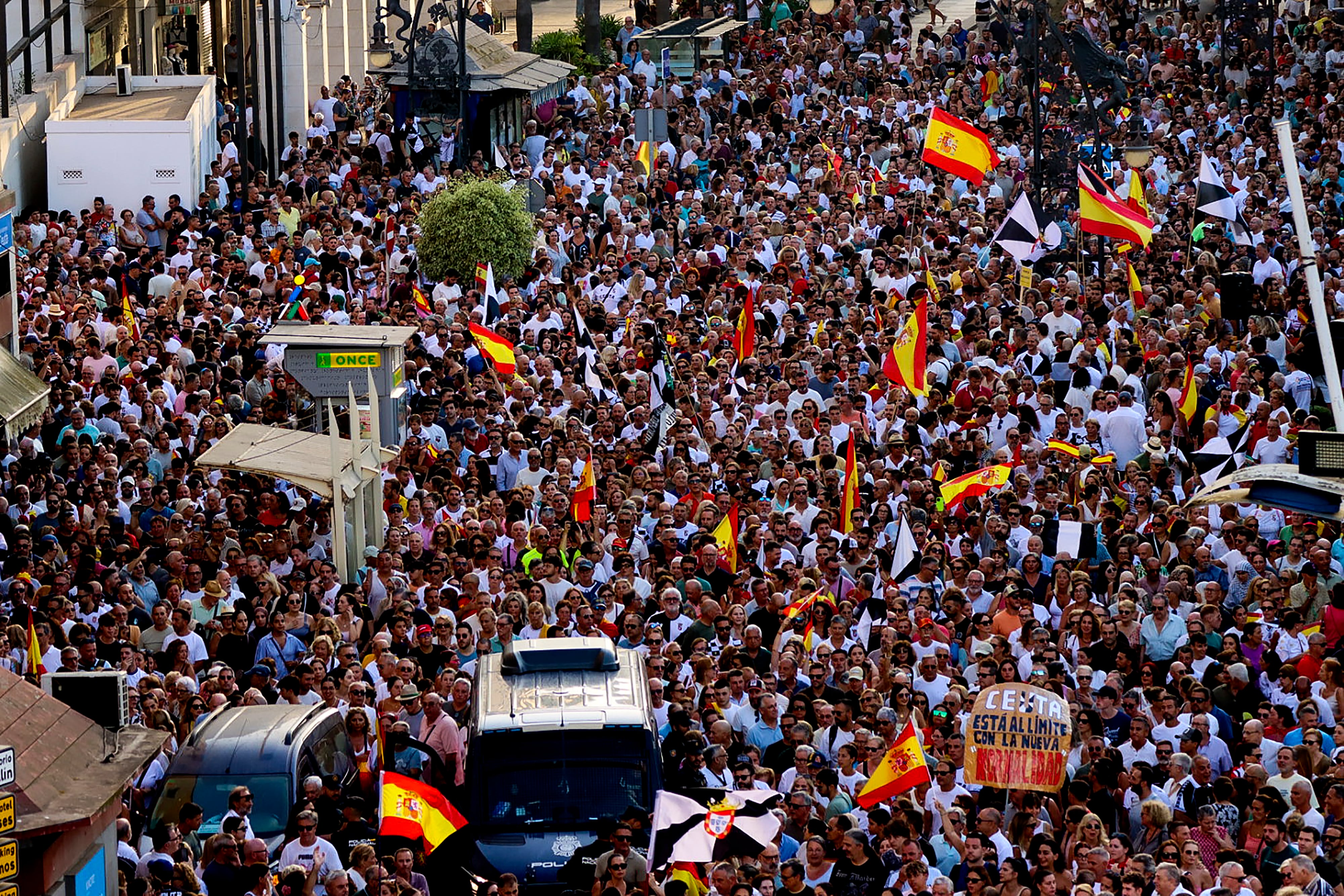 "Ceuta is not for sale": the city takes to the streets after ten days of tension