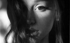 Ariana Grande Achieves Seventh No. 1 Album on Billboard 200 With ‘petal’